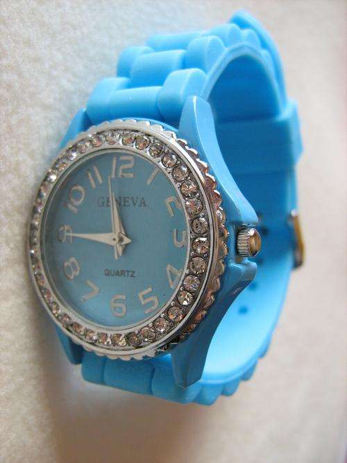 ***Beautiful Crystal, Rhinestone Watch in LIGHT BLUE***