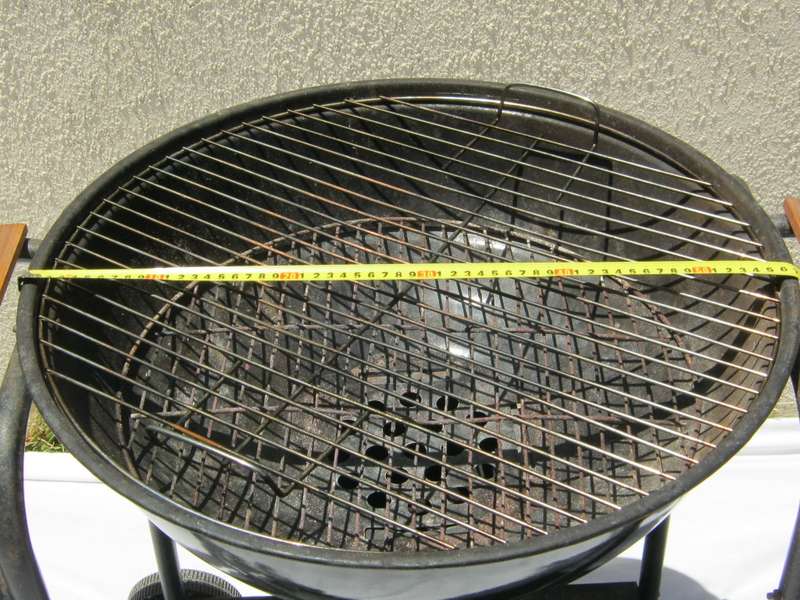 57 cm Kettle style braai unit