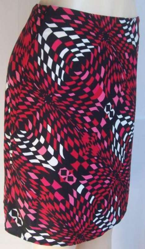Lovely Floral Skirt.  Size  34