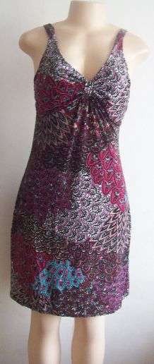 Lovely Trilobal Dress. To fit size  38