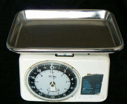 Vintage  Scale. Up to 9KG