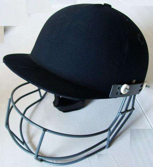 Skirting Helmet