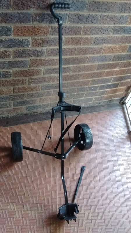 Spalding Golf Pull Cart. Good as New