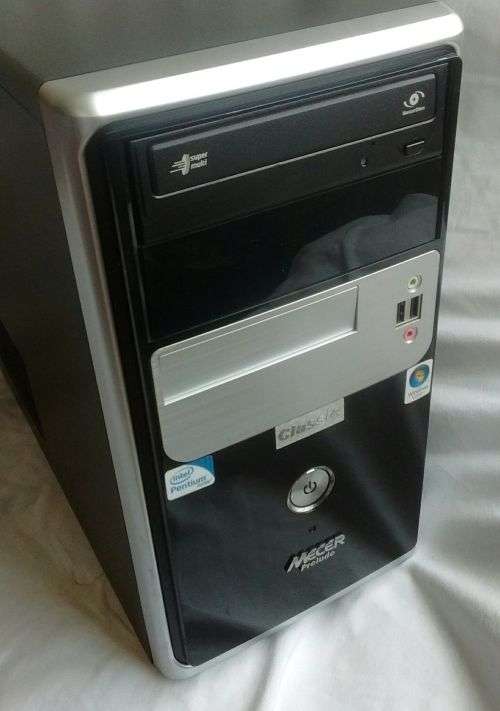Mecer Desktop Box PC. Win 7 160gig HDD, Intel Dual Core 2.5GHz, 2gig Ram