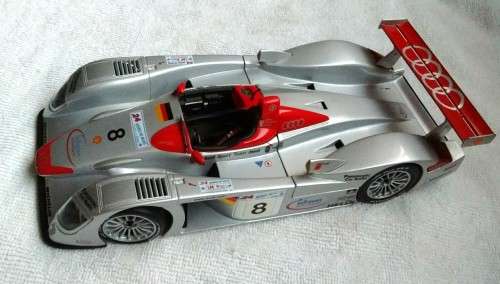 Maisto - Audi R8 Le Mans-Sieger (2000, 1/18 scale diecast model car, Silver) TO CLEAR!!!