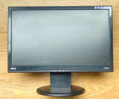BenQ T902HD 18.5 Inch Screen Size LCD Monitor. Neat. With AC power cable