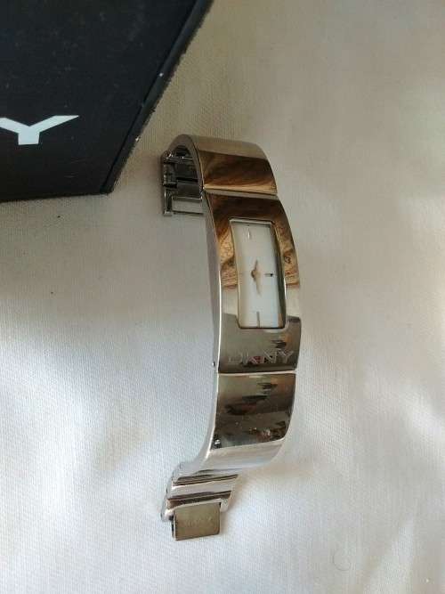 DKNY LADIES WATCH. Model MY-4623