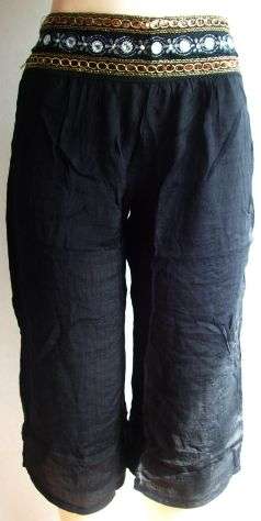 Beautiful and Detailed Black Pants - Size  36