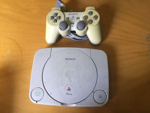 playstation 1 ps1 psone Console for parts or repair