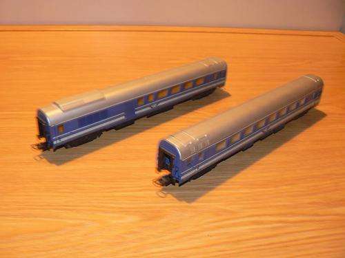 2 x LIMA HO SAR/SAS BLUE TRAIN COACHES