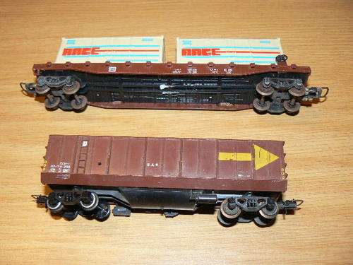LIMA SAR/SAS OPEN WAGON AND NON SAR CONTAINER WAGON