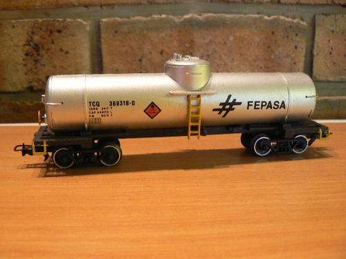 HO Frateschi Petrol Wagon