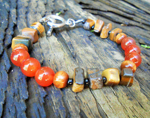 SACRAL CHAKRA BRACELET WITH CARNELIAN AND TIGER EYE