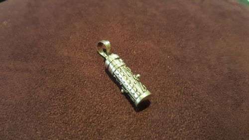 Scroll Pendant (Balinese Sterling Silver)