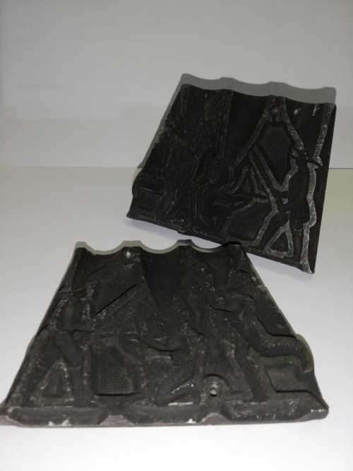 VINTAGE/ANTIQUE TOY Lead Mold. Cowboys and Indians