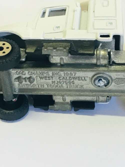 Vintage 1987 Road Champs Kenworth T600A Coca Cola Truck