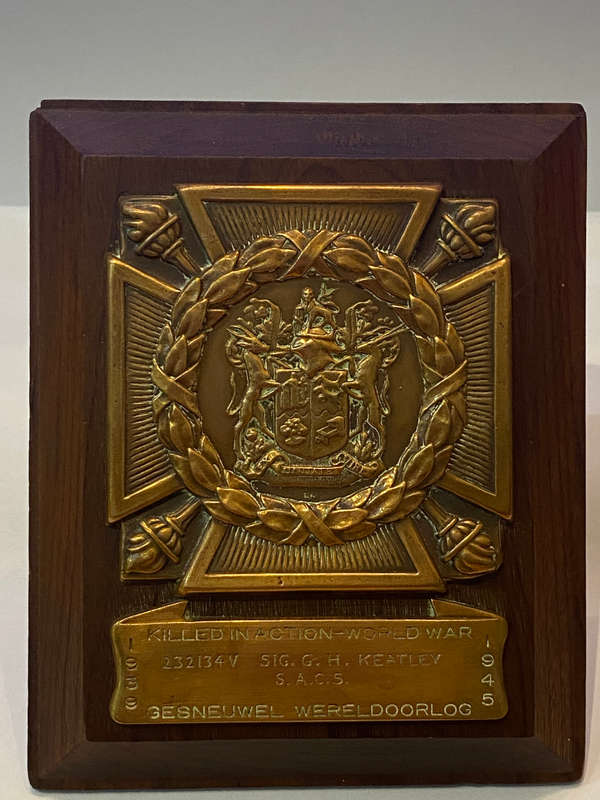 South African WW2 Killed in Action Memorial plaque for `SIG GH KEATLEY SACS 232134V`