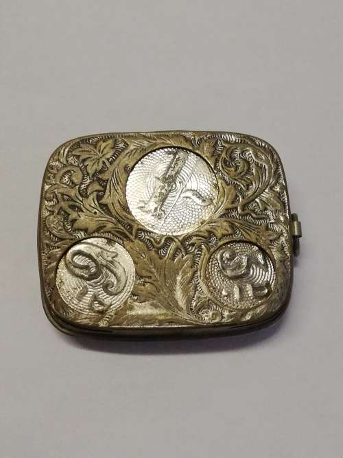 Antique Sovereign Multiple Coin Holder