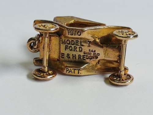 Stunning Vintage 9ct Hallmarked Gold Car Charms
