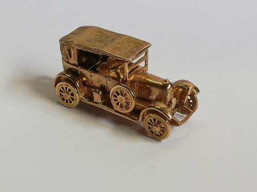 Stunning Vintage 9ct Hallmarked Gold Car Charms