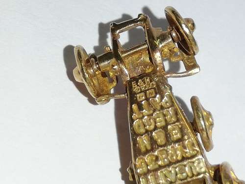 Stunning Vintage 9ct Hallmarked Gold Car Charms