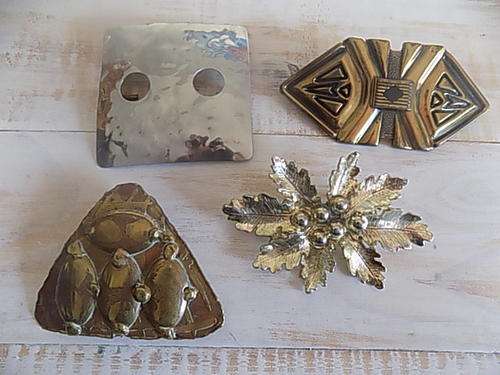 Four Different Stylish Metal Belt Buckles for One Bid