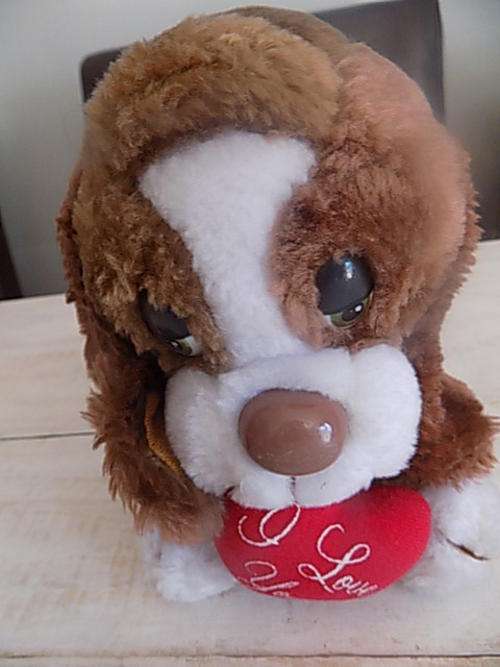 Russ Berrie Baxter I love You Doggy Soft Toy
