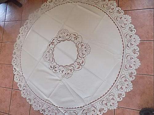 Decorative Circular Table Cloth