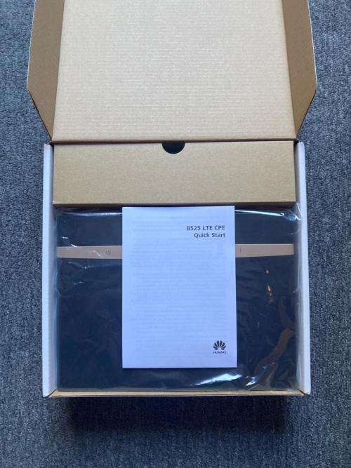 *Pristine Condition* Huawei 4G router