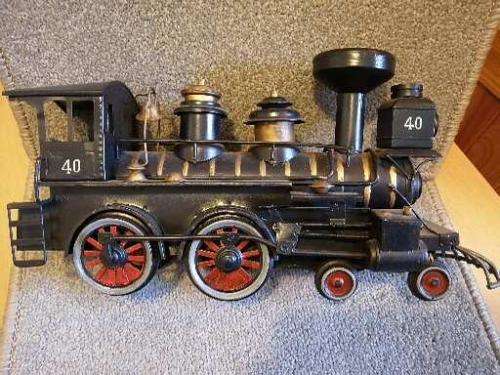 Tin train ornament