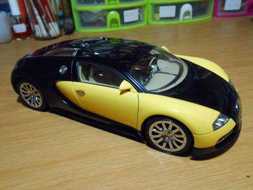 Rare limited Edition 1/18 AutoArt Bugatti Veyron