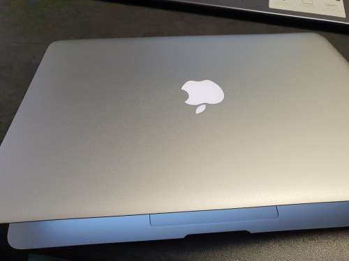 Apple MacBook Air 13 Inch | Core i5 | 128GB Flash Storage | 4GB RAM