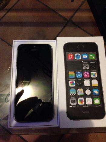 Brand New Apple iPhone 5S (32GB, Black) + 24-48 Hour Delivery