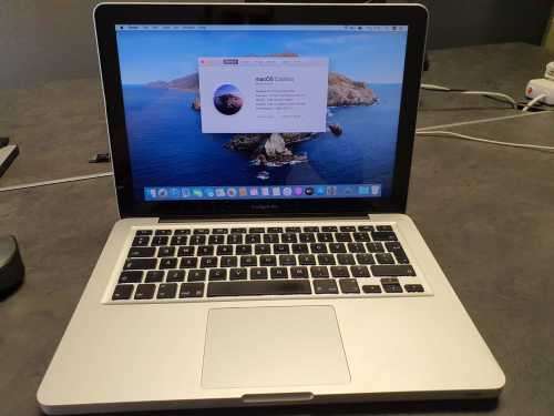 Apple MacBook Pro 13.3` | Core i5 | 4GB RAM | 500GB HDD | Quick Delivery