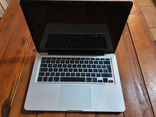 Apple MacBook Pro 13.3`` | Core i5 | 4GB RAM | 500GB HDD | Quick Delivery