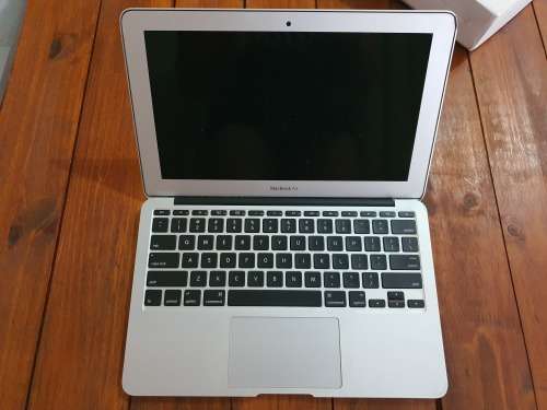 Apple Macbook Air 11-inch | Core i5 | 4GB RAM | 128GB Storage | Quick Delivery