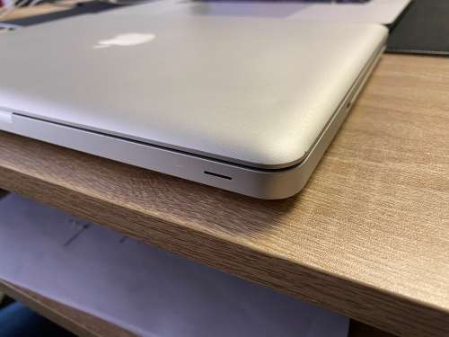 13-Inch Apple Macbook Pro | Core i7 | 500GB SSHD | 4GB RAM | Quick Delivery