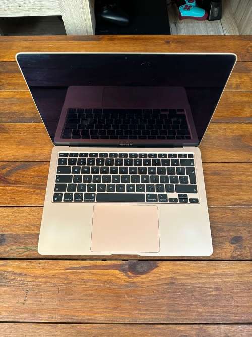 Apple Macbook Air | M1 Chip | 8GB RAM | 256GB | Gold | R30 Delivery