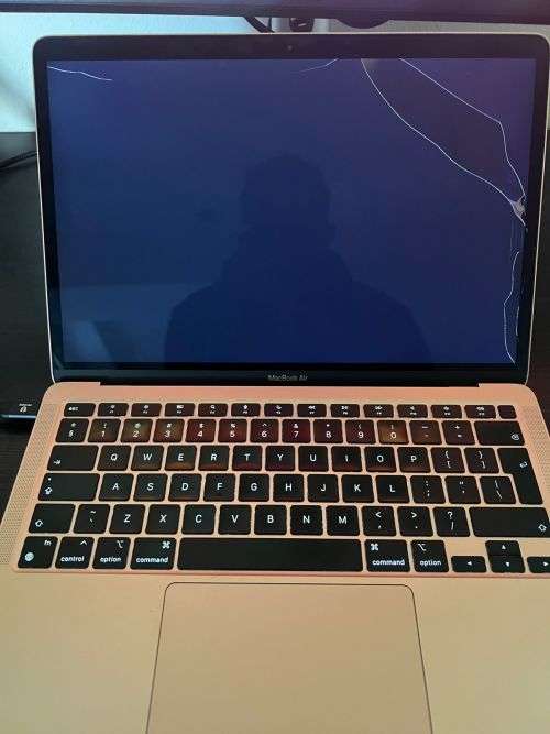 Apple Macbook Air | M1 Chip | 8GB RAM | 256GB | Gold | R30 Delivery