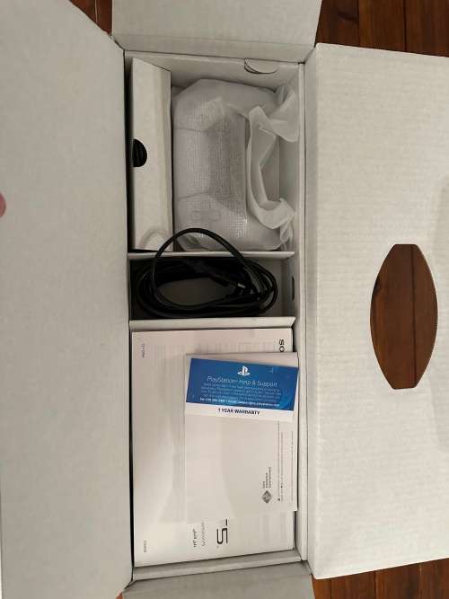 Sony Playstation 5 PS5 Disc Edition | 1x Controller | R30 Delivery