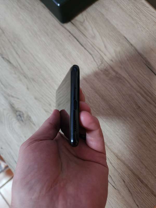 Samsung Galaxy S20 Plus | Dual-Sim | 128GB | SNAPDRAGON + 12GB RAM | Cosmic Black | R30 Delivery