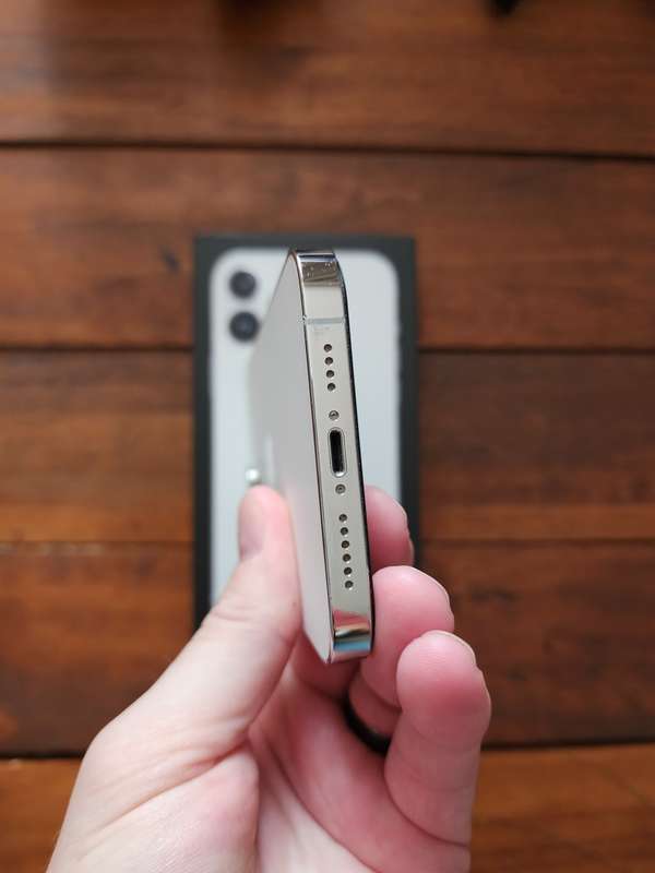 ESIM ONLY Apple iPhone 13 Pro Max 5G | 128GB | Silver | R30 Delivery