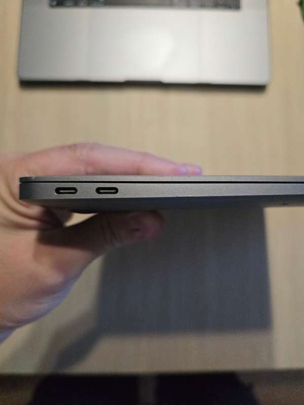 Apple MacBook Air M1 2020 | Space Gray | 8GB RAM | 256GB SSD