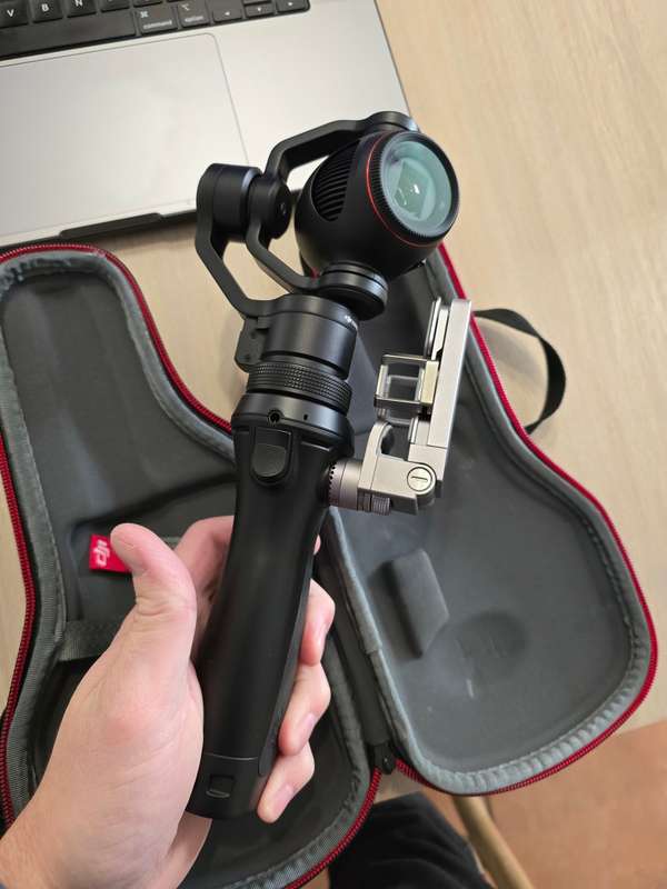DJI Osmo with Zenmuse Z3 Zoom 12.4MP Handheld 4K Camera and 3-Axis Gimbal | R30 Delivery