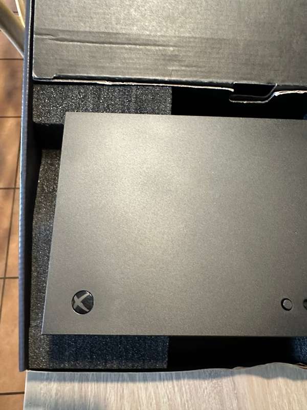 Microsoft Xbox Series X | 1TB | 2x Controllers | R30 Delivery