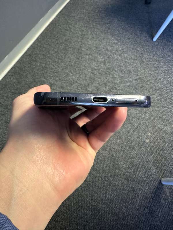 Samsung Galaxy S22 Plus 5G | 256GB | Dual Sim | Graphite | R30 Delivery