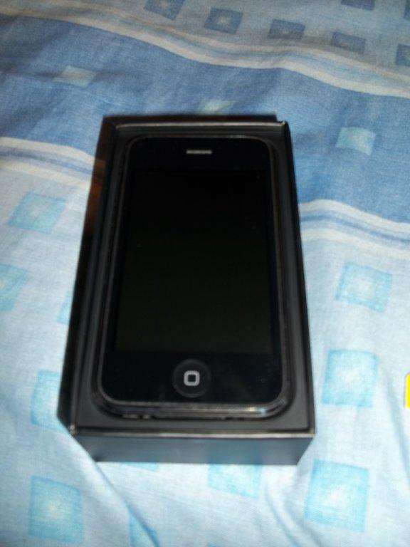 Apple I Phone 3gs 8 Gig