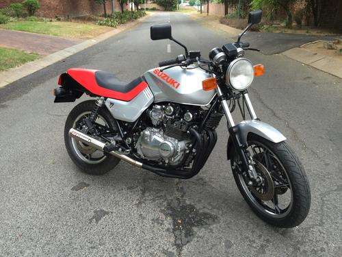 Vintage Suzuki GS 650 g Katana