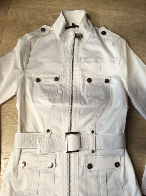 JULIEN MACDONALD - Size 8 - EXCELLENT CONDITION - WHITE