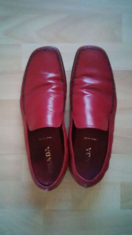 PRADA LEATHER MENS SLIP ON LOAFER IN DARK RED ( ALMOST MAROON )  - IN VERY GOOD CONDITION